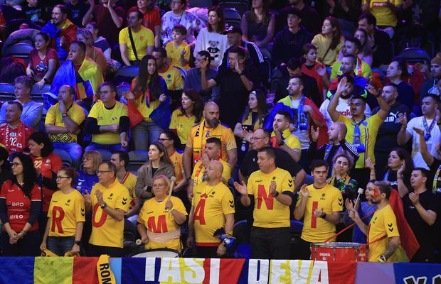 Gestul de la imn! Ce au făcut fanii români din Rotterdam Ahoy în momentul solemn dedicat rivalei Japonia