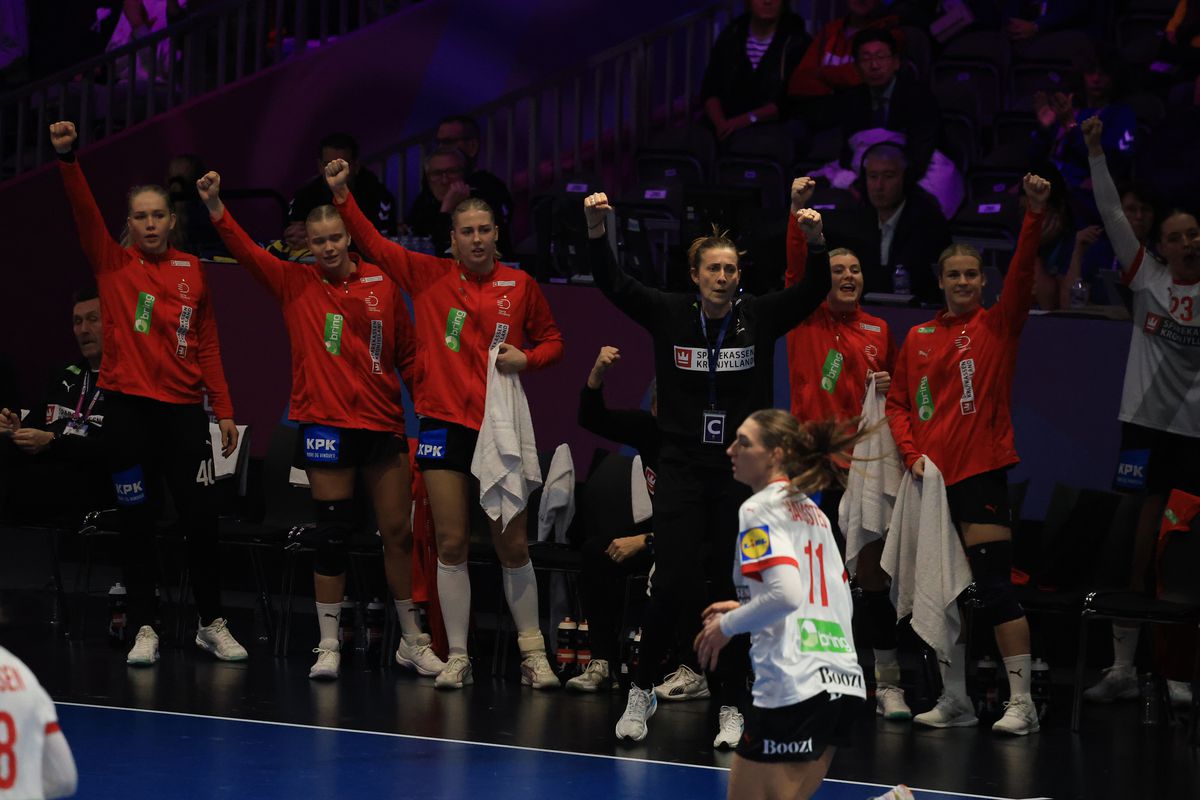 Danemarca, demonstrație de forță înaintea derby-ului de „sferturi” cu România » Clasamentul grupei A la CM de handbal feminin