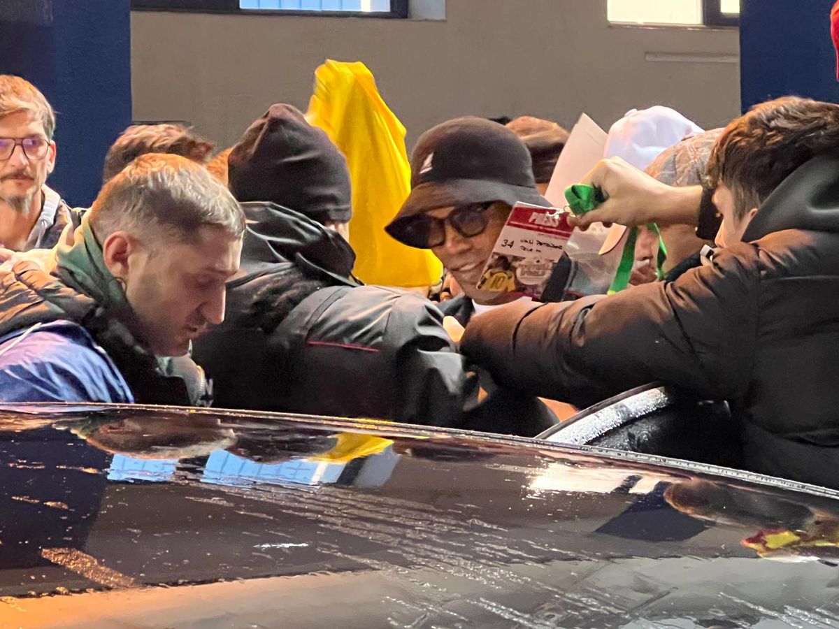 Vizita lui Ronaldinho la Iași, un eșec total: asistență redusă, iar organizarea a fost la pământ