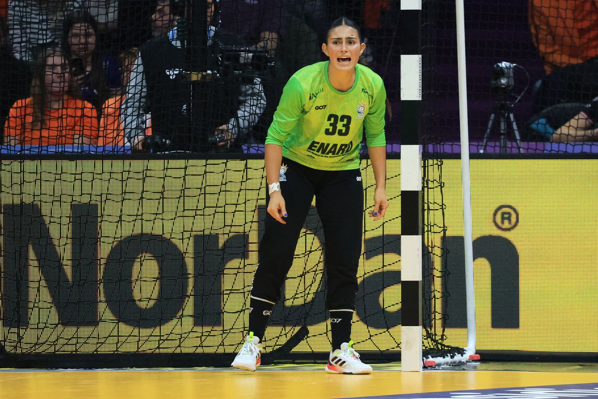 Valentina Menucci își trăiește visul la Rotterdam: „Merită orice sacrificiu!” » Imposibil de ingorat la meciul contra Olandei