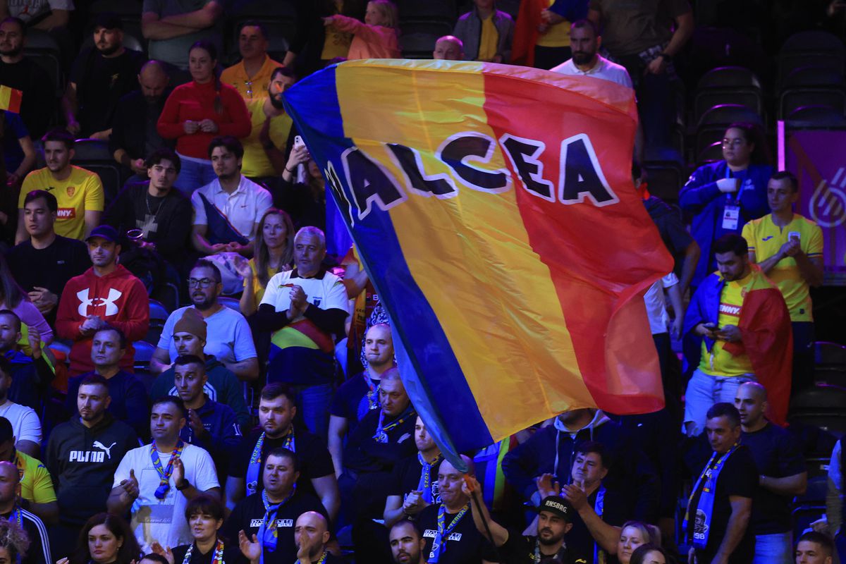 Gestul de la imn! Ce au făcut fanii români din Rotterdam Ahoy în momentul solemn dedicat rivalei Japonia