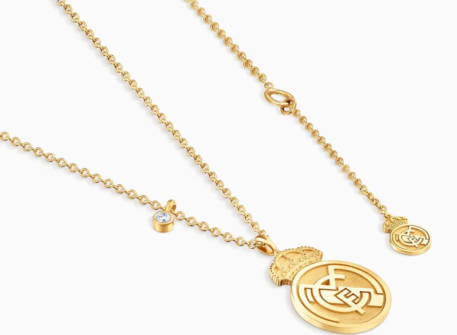 UNIC: Real Madrid își va lansa o colecție exclusivă de diamante » Sunt cultivate în gazonul de pe „Bernabeu”!