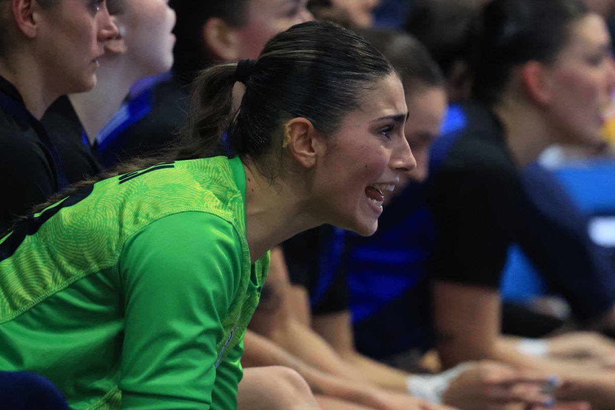 Valentina Menucci își trăiește visul la Rotterdam: „Merită orice sacrificiu!” » Imposibil de ingorat la meciul contra Olandei