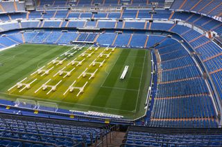 UNIC: Real Madrid își va lansa o colecție exclusivă de diamante » Sunt cultivate în gazonul de pe „Bernabeu”!