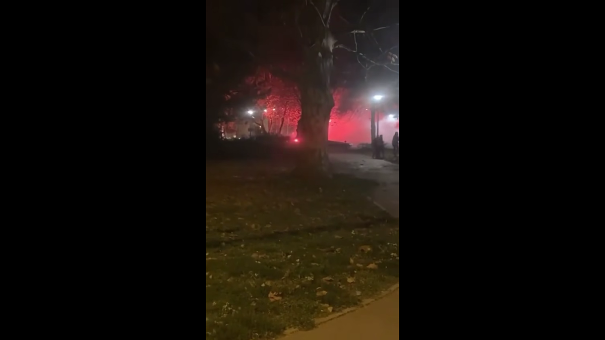 După meciul cu FCSB, temuții ultrași ai Stelei Roșii Belgrad s-au bătut cu altă galerie celebră din Europa