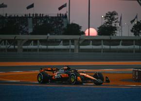 Cursa de sprint din MP al Qatarului » Luptă intensă pentru titlul mondial: Piastri pleacă din pole-position