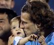 VIDEO+FOTO S-a retras Diego Forlan » Meci de vis în Uruguay, cu staruri internaționale: Cine a fost cel mai ovaționat după Forlan + Suarez a jucat portar și a avut câteva reflexe extraordinare :D