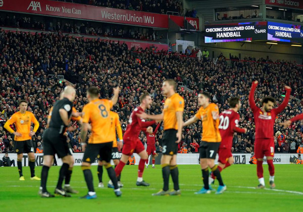 LIVERPOOL - WOLVERHAMPTON 1-0 // FOTO Jurgen Klopp termină cu victorie un an fantastic! Cum arată ACUM clasamentul din Premier League
