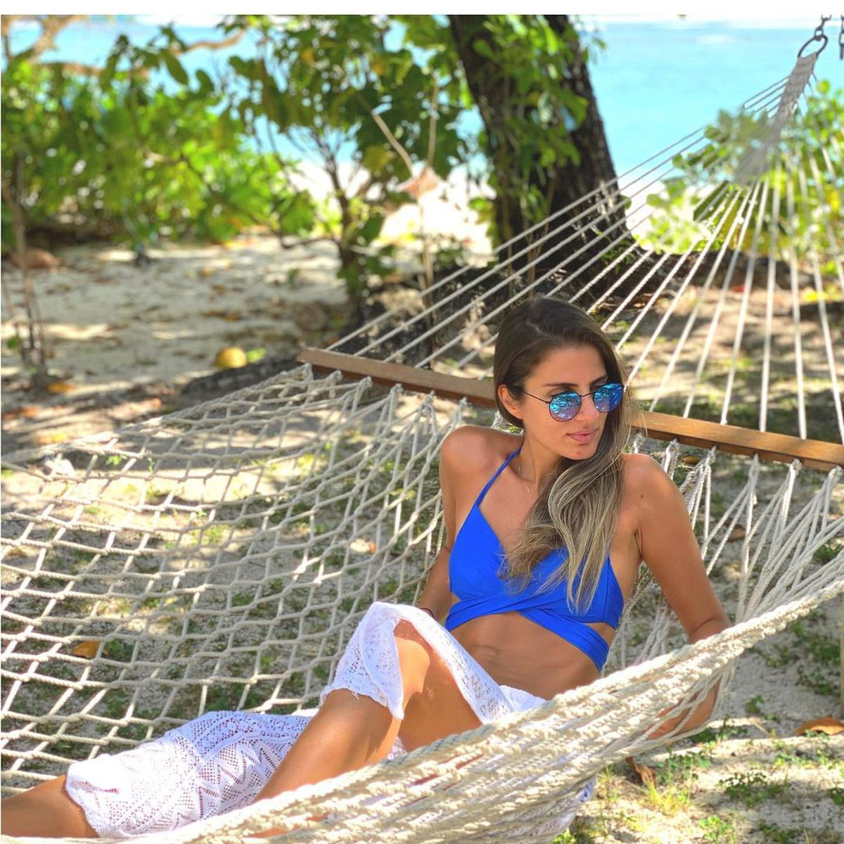 FOTO+VIDEO » Femeia care i-a atras atenția lui Cristiano Ronaldo la Dubai: „A înghețat toată noaptea”