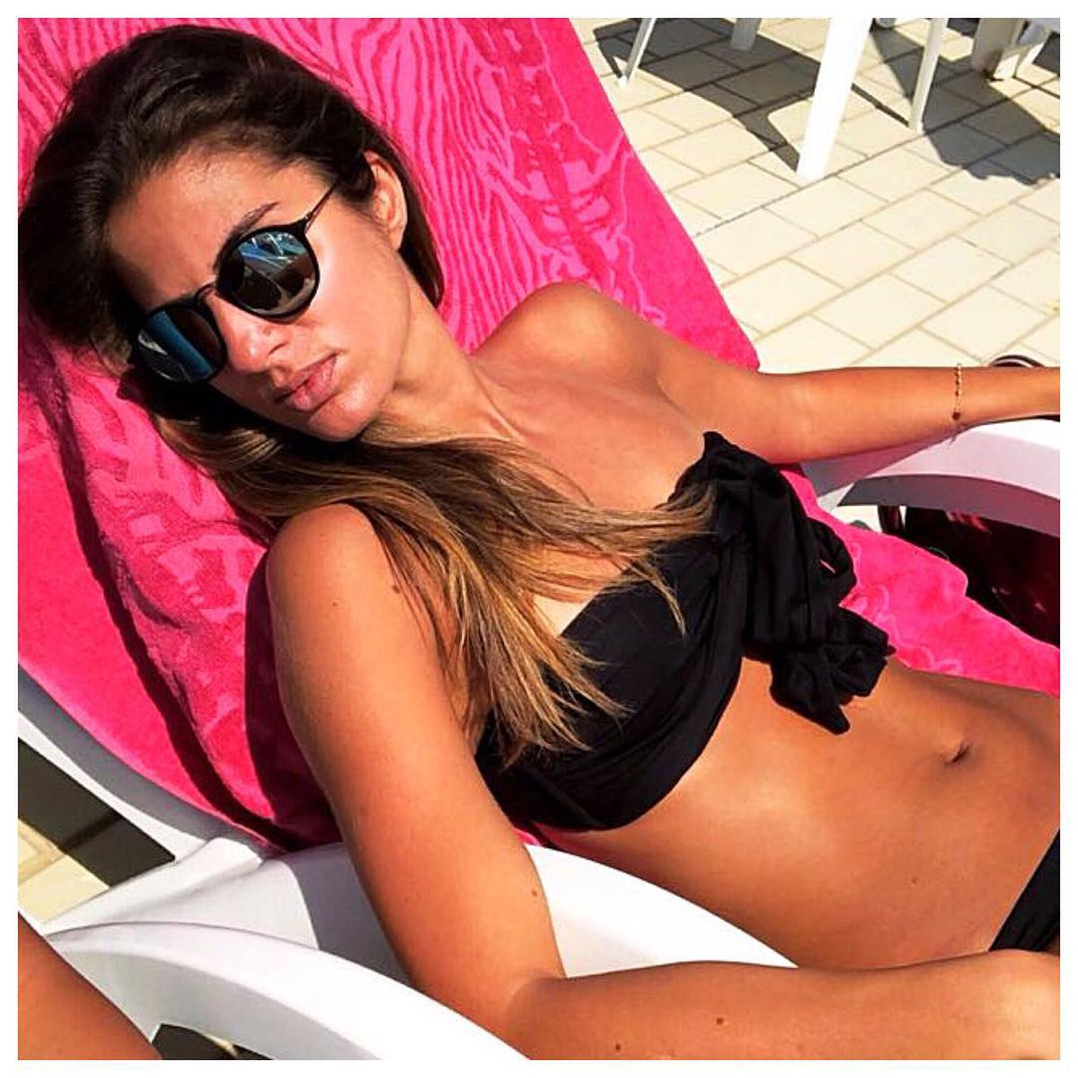 FOTO+VIDEO » Femeia care i-a atras atenția lui Cristiano Ronaldo la Dubai: „A înghețat toată noaptea”