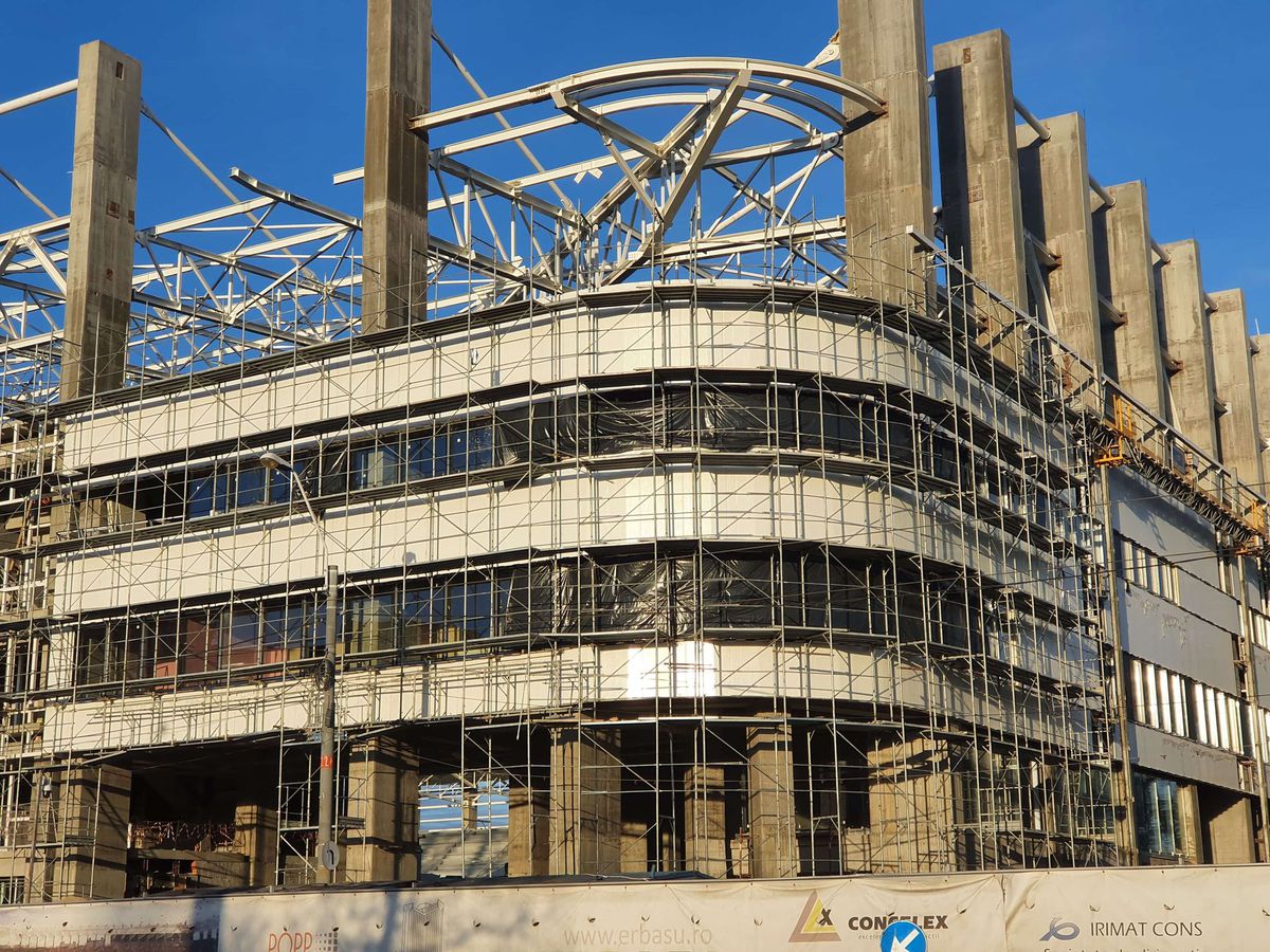 FOTO. Stadionul din Giulești, aproape de finalizare! Au fost montate ambele tabele » Ultimele imagini