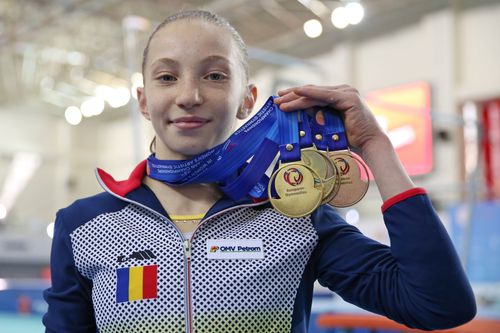 Ana Maria Bărbosu cu cele patru medalii cucerite în finalele pe aparate FOTO Imago Images