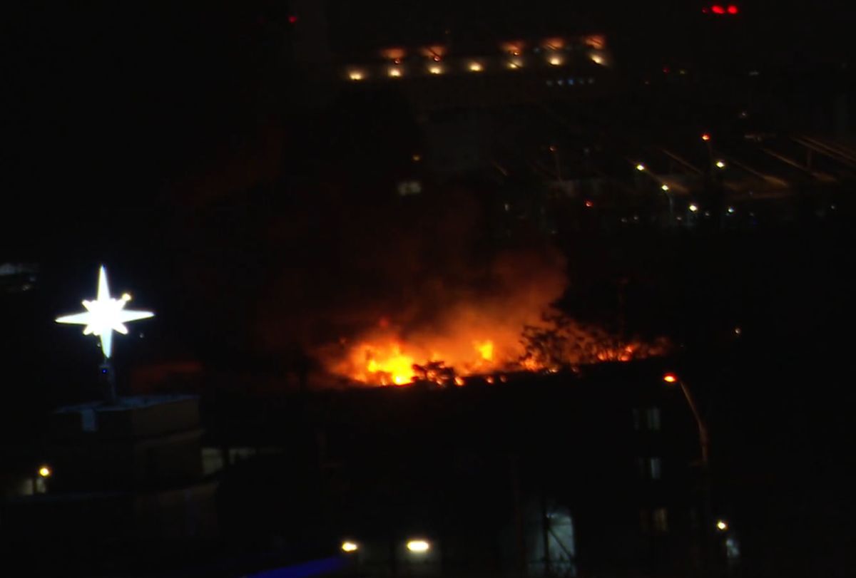 Incendiu puternic la câțiva pasși de stadionul Rapidului