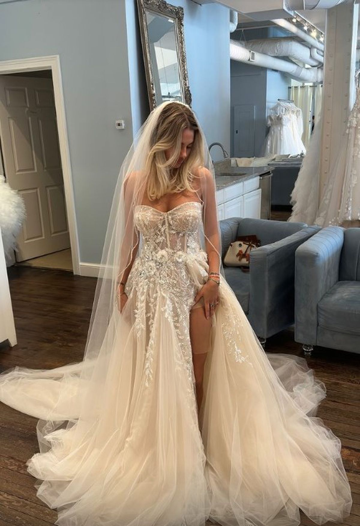 Fostul jucător al lui Hagi și-a cerut iubita în căsătorie în Seychelles! Imagini spectaculoase din vacanță