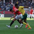 Ngezana, în duel cu Trezeguet // foto: Imago Images