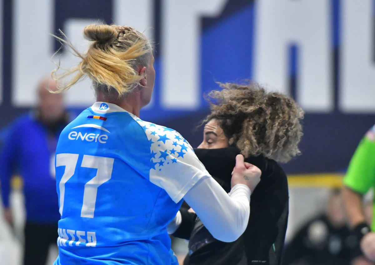 CSM București - HC Zalău, în Liga Florilor