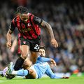 Antoine Semenyo (Bournemouth) în duel cu Josko Gvardiol (Manchester City) / Imago Images