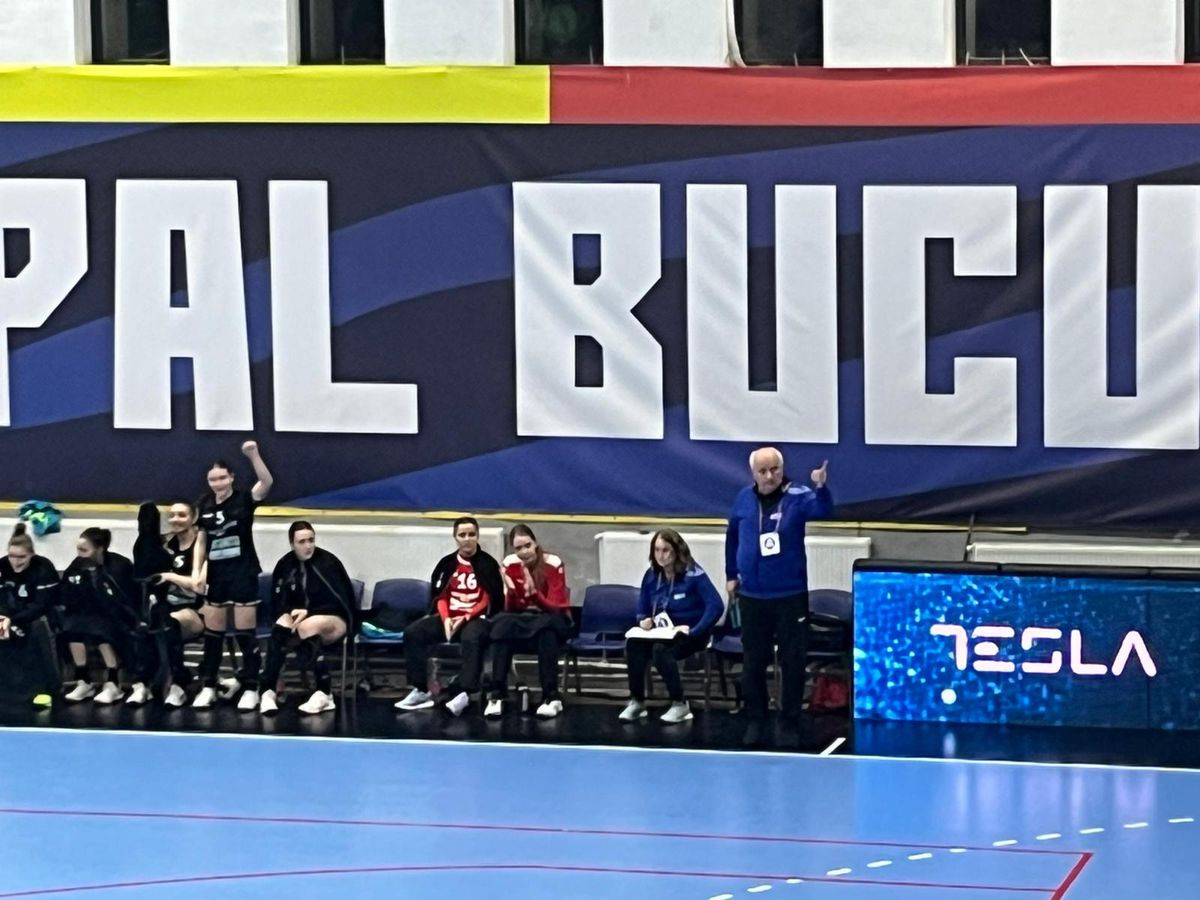 10 din 10! Cu Bojana Popovic în tribune, CSM București a câștigat la o diferență uriașă în fața lui HC Zalău