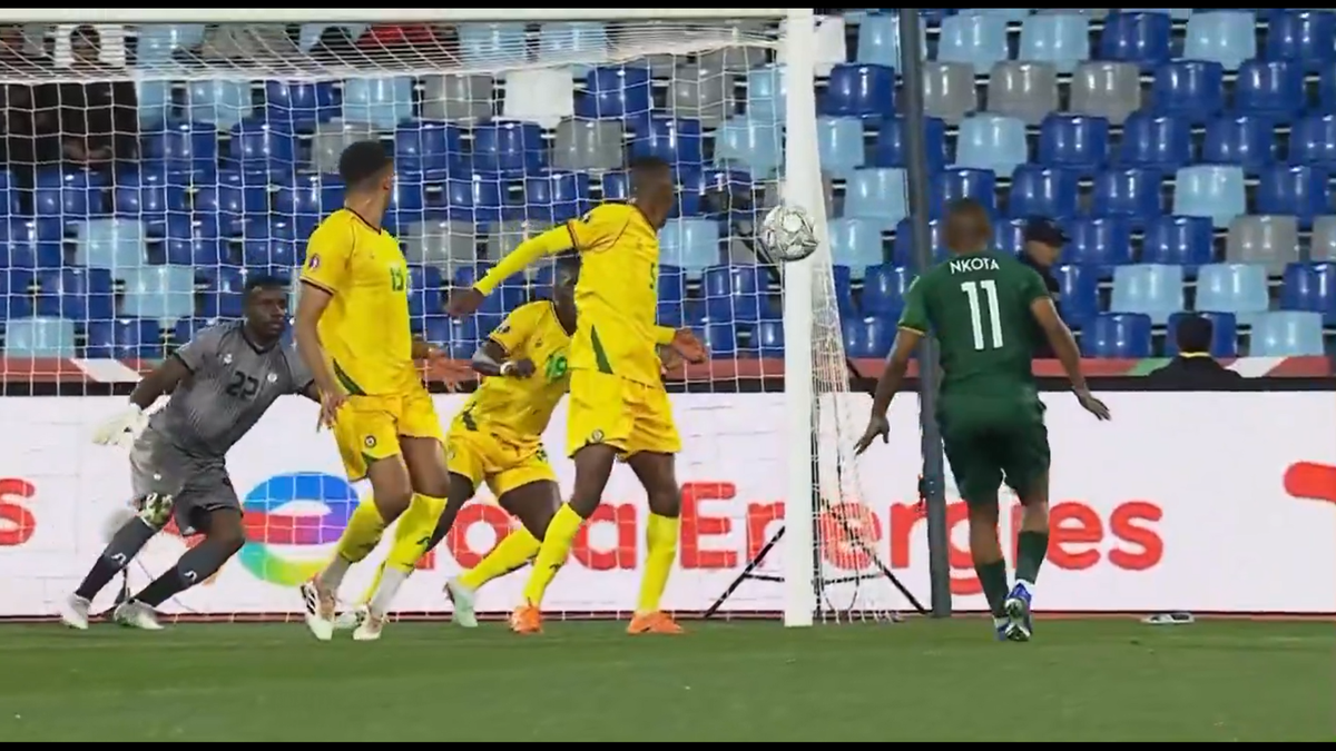 Cum poate explica gestul?! Momentul incredibil care l-a dus pe Ngezana în „optimile” Cupei Africii