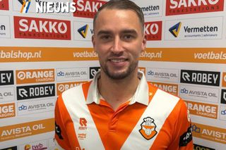 La doar 8 zile după ce și-a anunțat retragerea din fotbal, Ubbink a fost prezentat la o nouă echipă