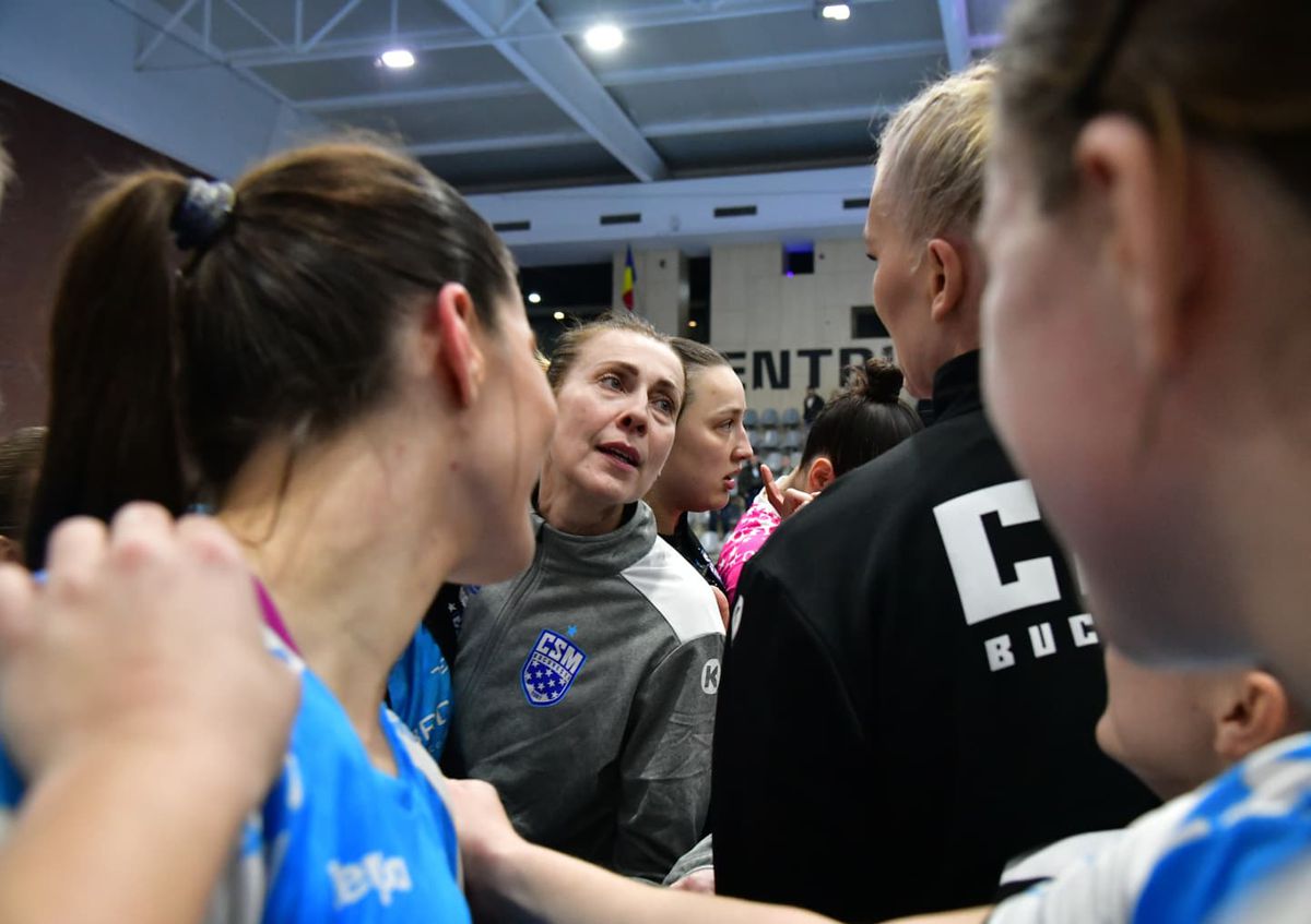 10 din 10! Cu Bojana Popovic în tribune, CSM București a câștigat la o diferență uriașă în fața lui HC Zalău