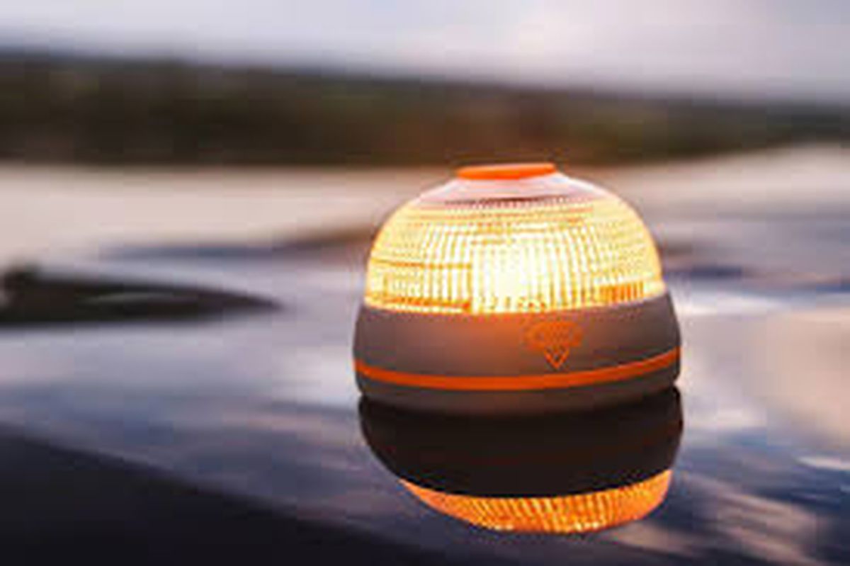 Peste 600.000 de români din Spania sunt afectați de noua schimbare rutieră! Accesoriul obligatoriu de la 1 ianuarie: cât costă