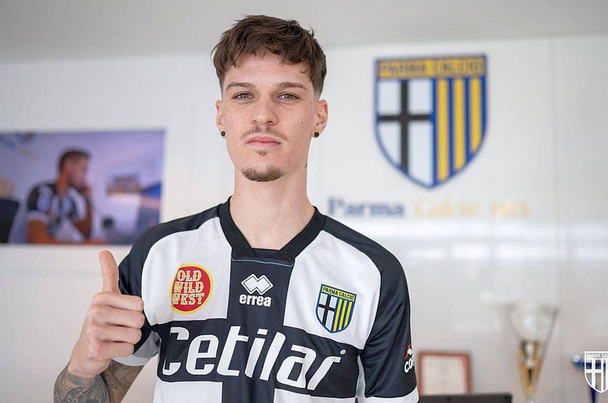 Dennis Man schimbă stilul: „S-ar putea să-i convină” » Ce joacă Parma + diferența uriașă față de FCSB