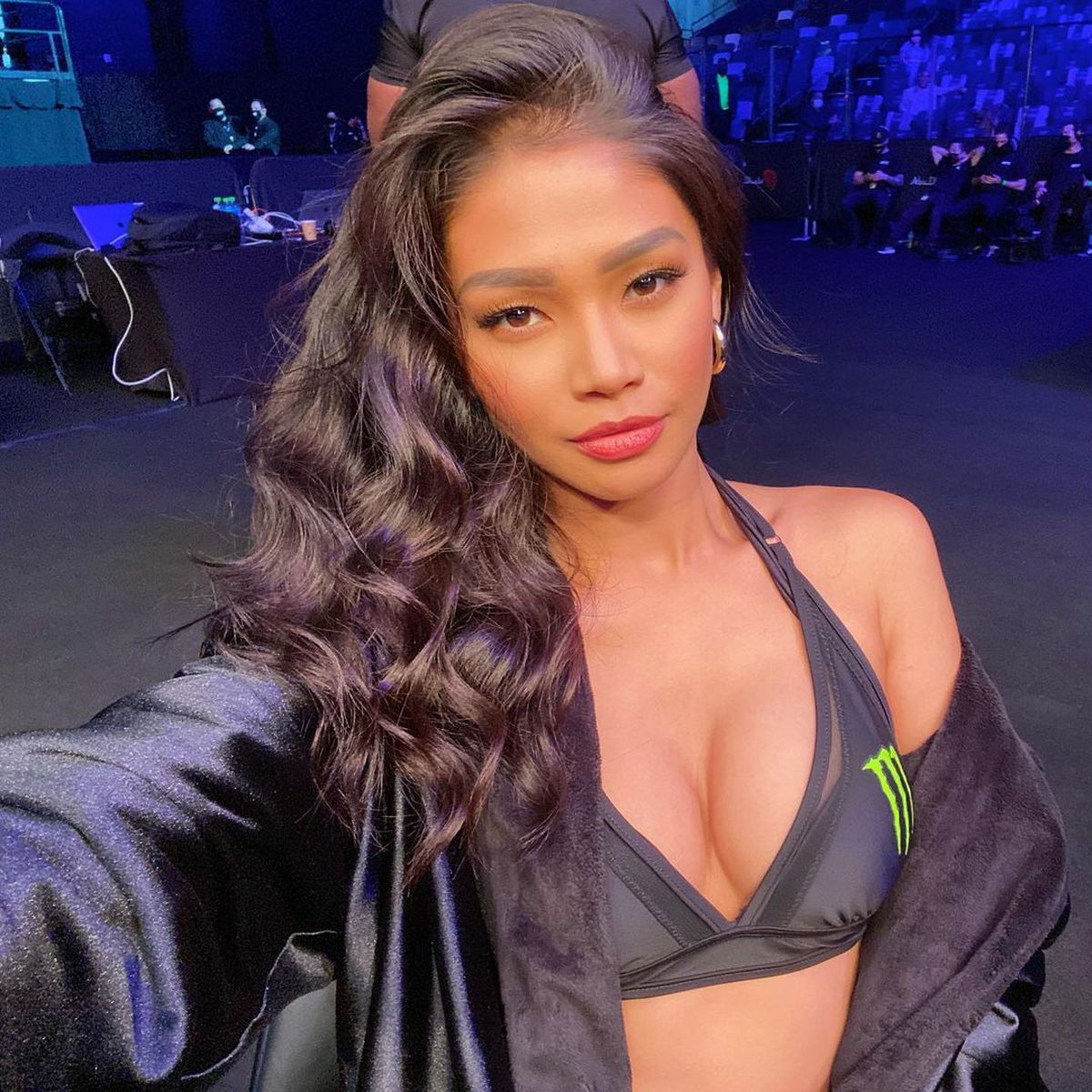 FOTO Și-a pierdut jobul din IT dar a atras toate privirile la meciul McGregor - Poirier