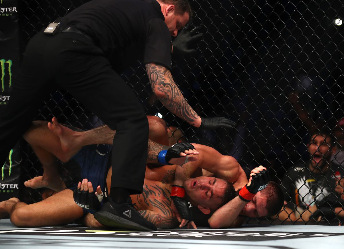 Khabib Nurmagomedov, poveste uluitoare! Ce i-a zis tatăl său după ce i s-a plâns că ursul cu care se antrena a vrut să-l muște