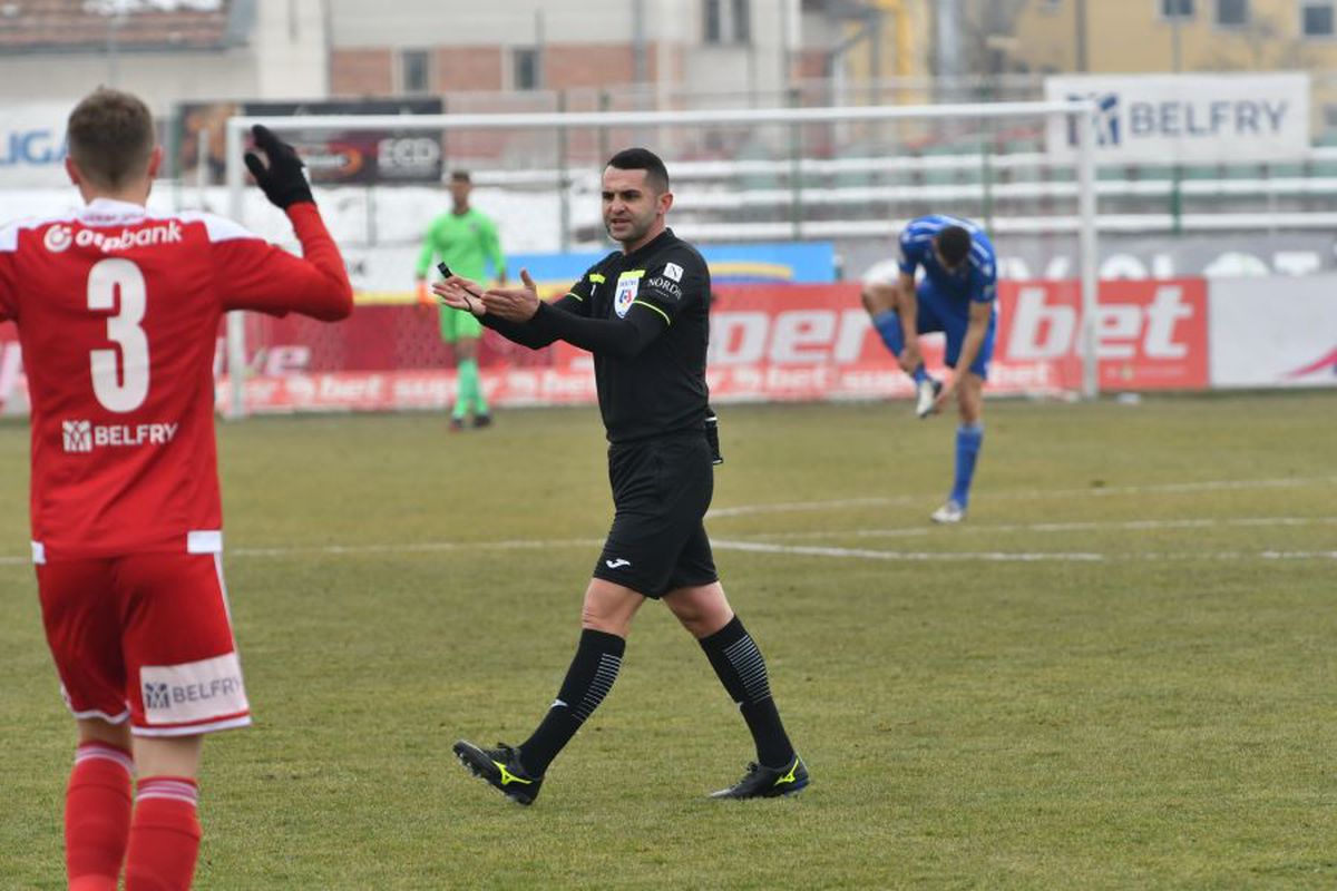 Bogdan Andone pune tunurile pe arbitraj după remiza cu Sepsi: „Vrem respect, nu este posibil așa ceva”