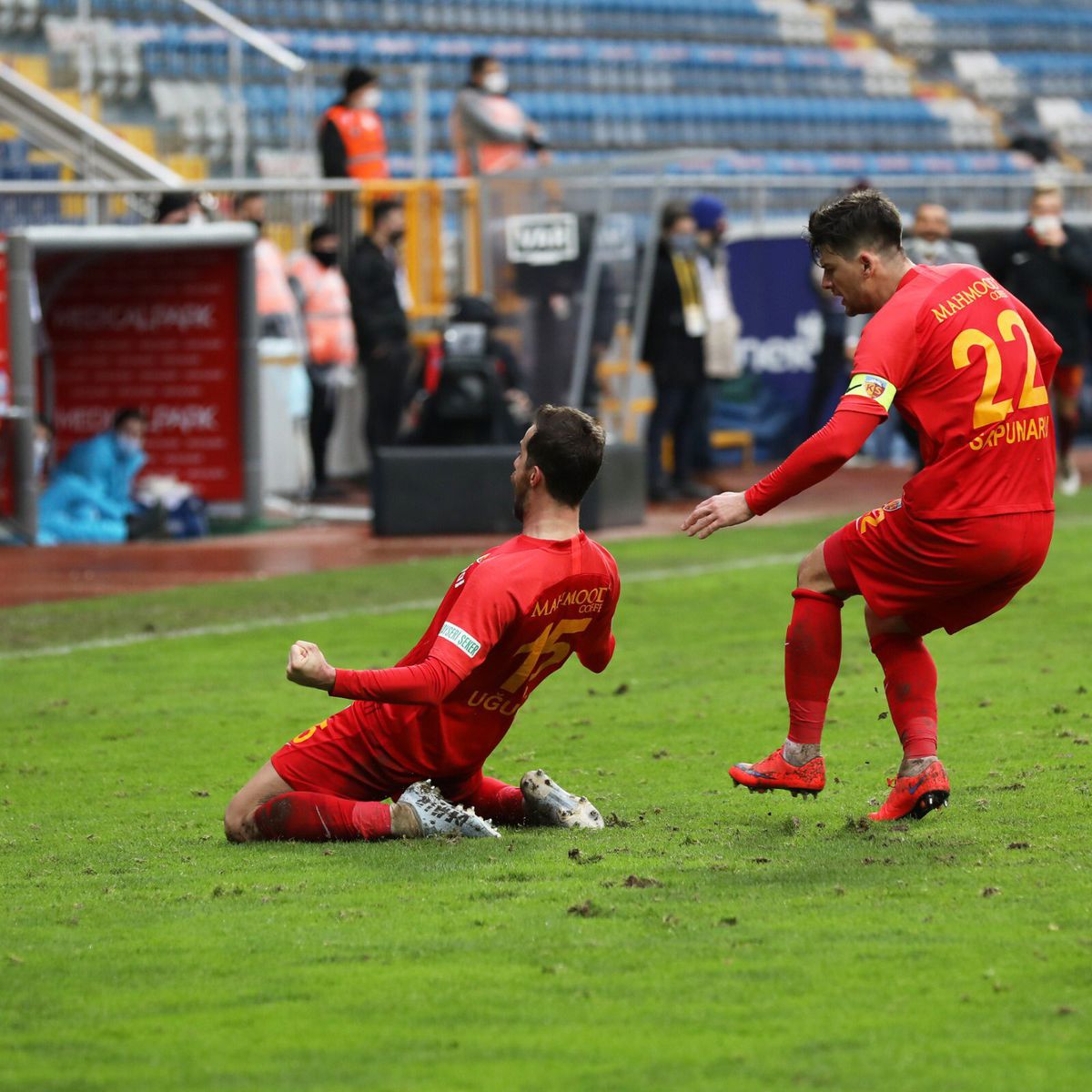 KASIMPASA - KAYSERISPOR 0-1. Dan Petrescu, victorie dramatică în Turcia! Golul a venit în ultimul minut