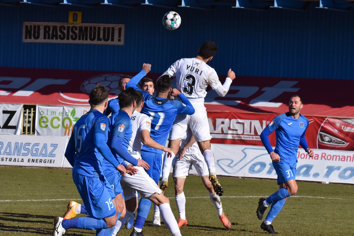 GAZ METAN MEDIAȘ - ACADEMICA CLINCENI 1-1 » Medieșenii obțin un punct în inferioritate numerică