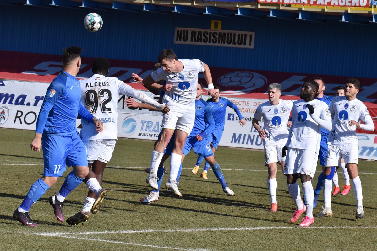 GAZ METAN MEDIAȘ - ACADEMICA CLINCENI 1-1 » Medieșenii obțin un punct în inferioritate numerică