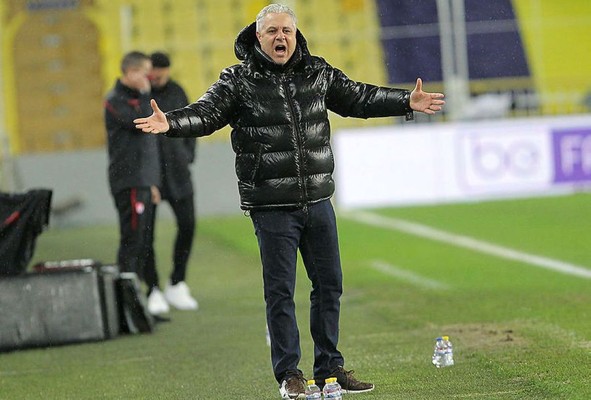 Fenerbahce - Rizespor 1-0. Marius Șumudică, eliminat chiar de la primul meci la Rize! Gestul pentru care a fost trimis în tribună