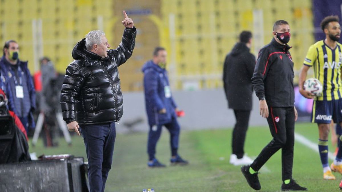 Președintele lui Rizespor, nervos după eliminarea lui Șumudică din meciul cu Fenerbahce: „L-o fi înjurat de mamă în română”