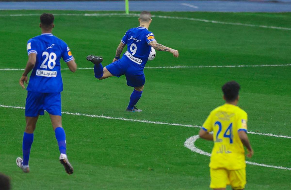 Al Hilal - Al Nasr 0-3 » Răzvan Lucescu, umilit în Supercupa Arabiei Saudite