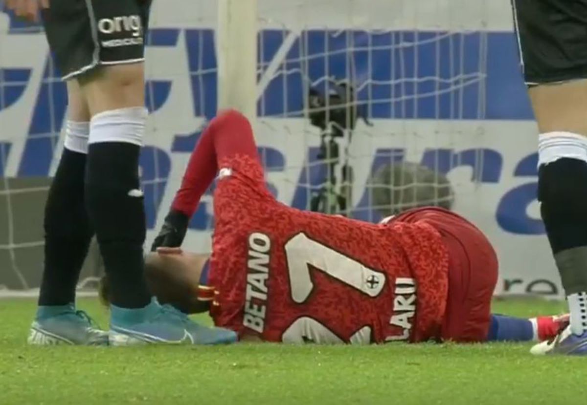 FOTO Mihai Stoica a explodat în minutul 57! „Centralul” Marian Barbu nu a dictat un penalty CLAR pentru FCSB