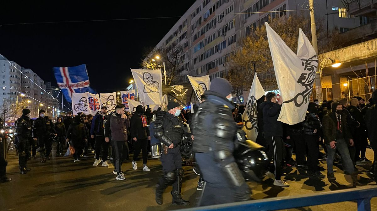 Dinamo - FCSB, suporteri