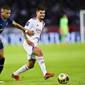 Bruno Guimaraes, în duel cu Neymar / FOTO: Imago-Images