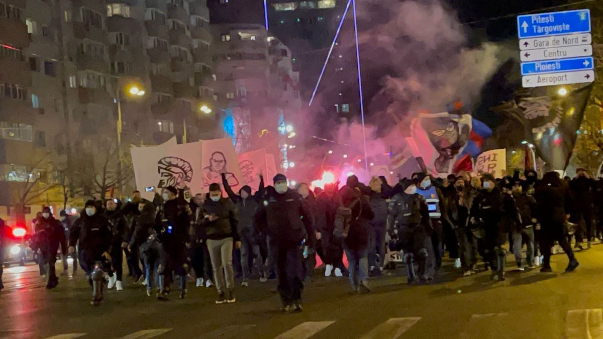 Dinamo - FCSB, suporteri