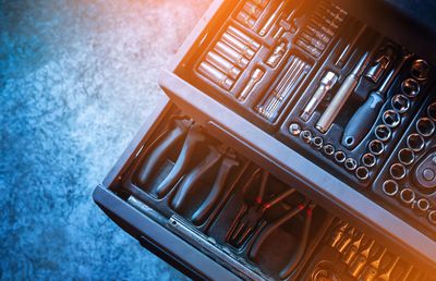 Ce trusă de scule folosesc meseriașii amatori și cei profesioniști