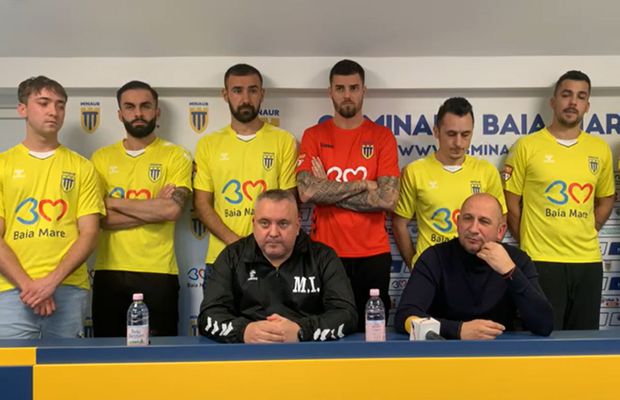 Conferință incredibilă cu Miriuță și Iosif: „Domnule, în cât timp aleargă 100 de metri? Nu mai puteți face glume cu femei, că vă înregistrează și trimite la neveste”