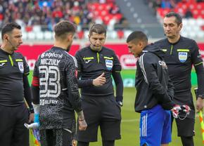 FCU Craiova, conferință după scandalul de xenofobie de la meciul cu Sepsi » Urmărește AICI cele mai importante declarații