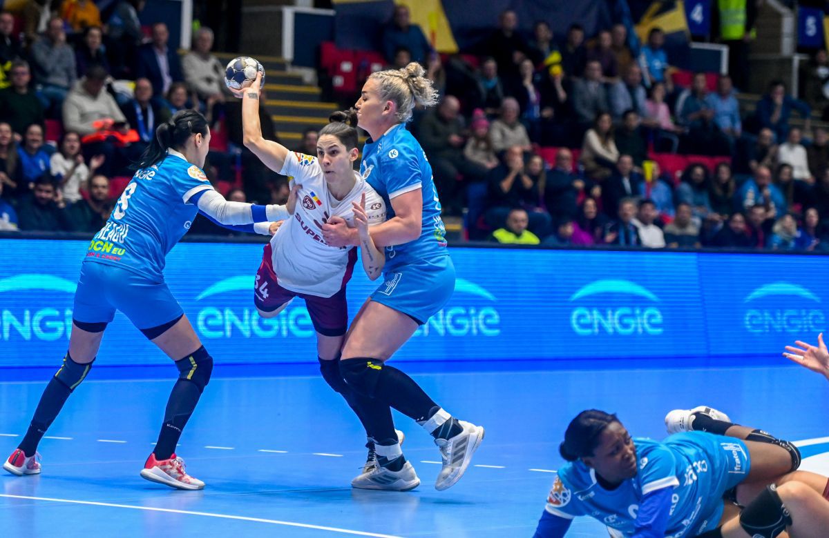 CSM București - Rapid, derby fără granițe: „Sunt convins că multă lume din Europa s-a uitat!” » Ce au declarat Adi Vasile și Carlos Viver