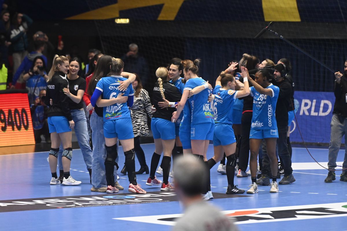 CSM București - Rapid, derby fără granițe: „Sunt convins că multă lume din Europa s-a uitat!” » Ce au declarat Adi Vasile și Carlos Viver