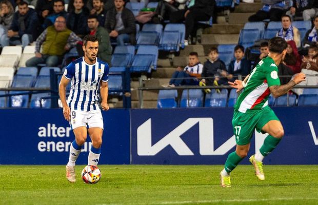 Un atacant spaniol semnează azi cu CSA Steaua! Pleacă Bogdan Chipirliu?