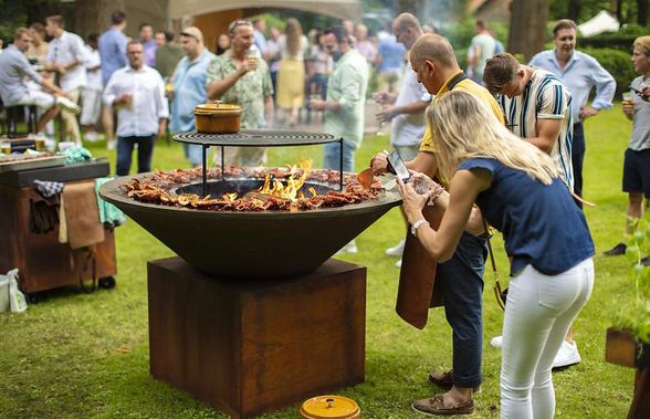 Grătarele cu plită OFYR transformă gătitul într-o aventură culinară de neuitat!