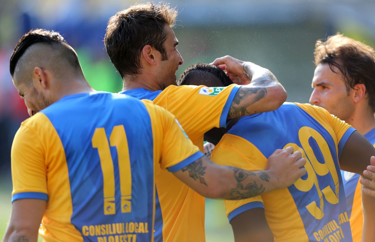 Cum va fi primit Adrian Mutu la Petrolul? Gestul pe care „Briliantul” îl vrea uitat: ce s-a întâmplat pe „Ilie Oană” acum 10 ani, chiar în fața peluzei