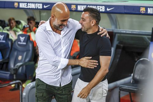 Pep Guardiola și Xavi, foto: Imago Images