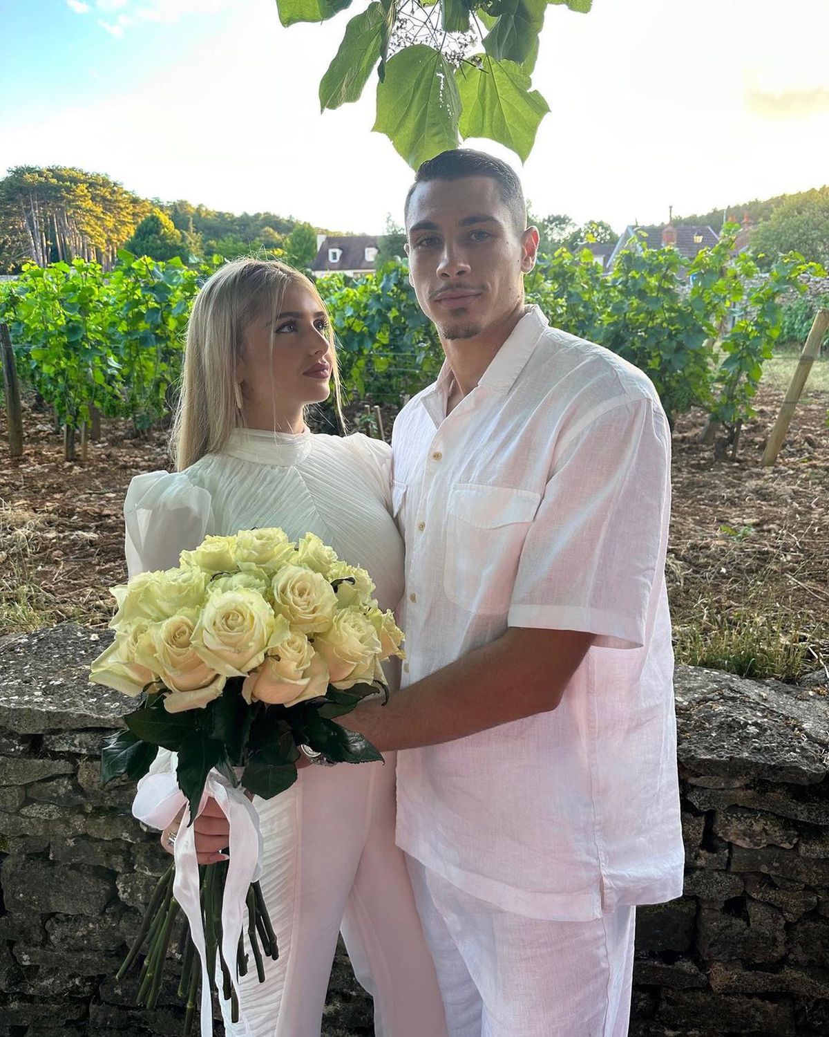 Căpitanul României, logodit la 23 de ani cu iubita din adolescență: franțuzoaica l-a urmărit din tribune la EURO